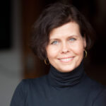 Birgitte Baadegaard er født i 1967. Hun er oprindeligt uddannet cand.merc., men arbejder i dag som forfatter og Feminine Leadership Mentor.