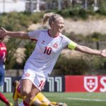 Pernille Harder, Danmark, jubler efter målet til 1-0 i kampen mod Norge- Algarve Cup 2020. Foto: Anders Kjærbye - dbufoto.dk