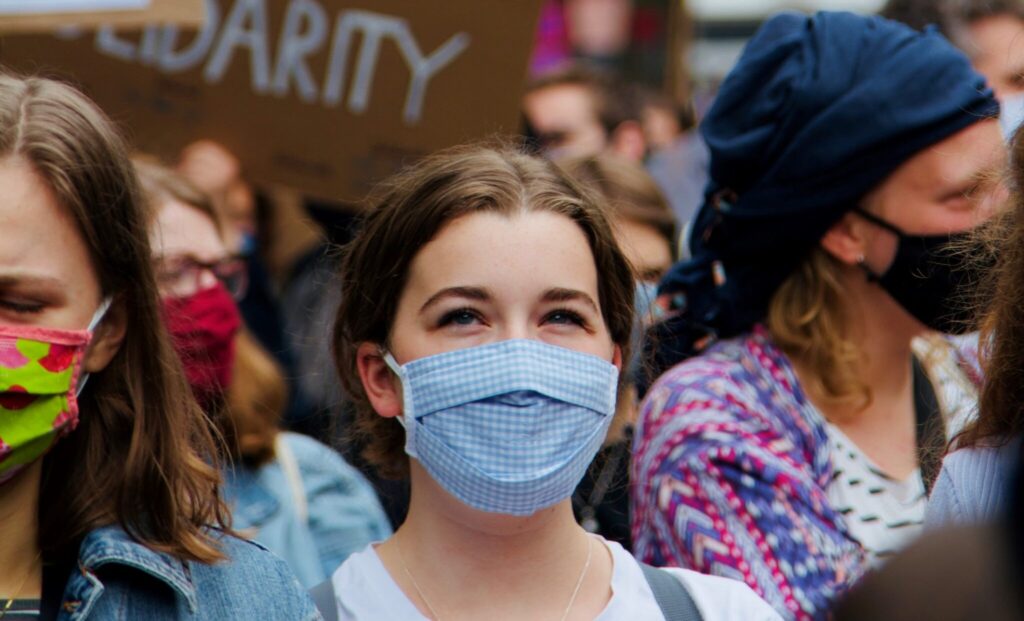 Ligestillingen i verden er efter et år med Covid 19 presset 35 år tilbage. Foto: Unsplash, Malu de Wit