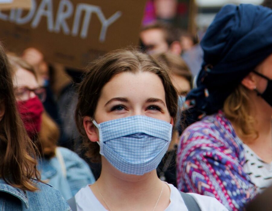 Ligestillingen i verden er efter et år med Covid 19 presset 35 år tilbage. Foto: Unsplash, Malu de Wit